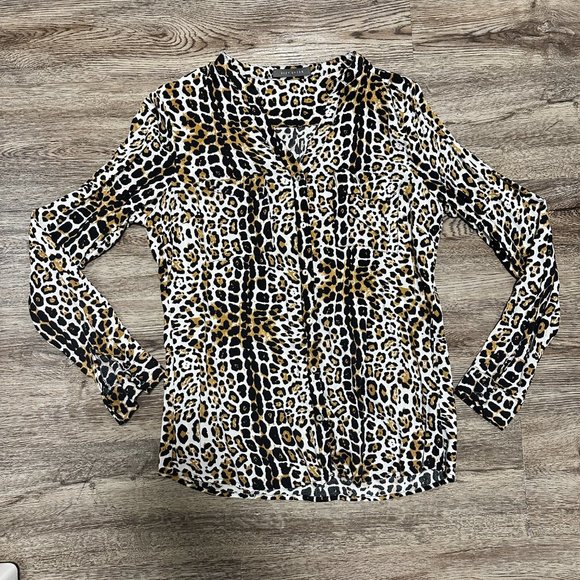 Bundle of Women's Medium (Size M) Clothing Tops/ Sweaters/ Jackets - Picture 7 of 15